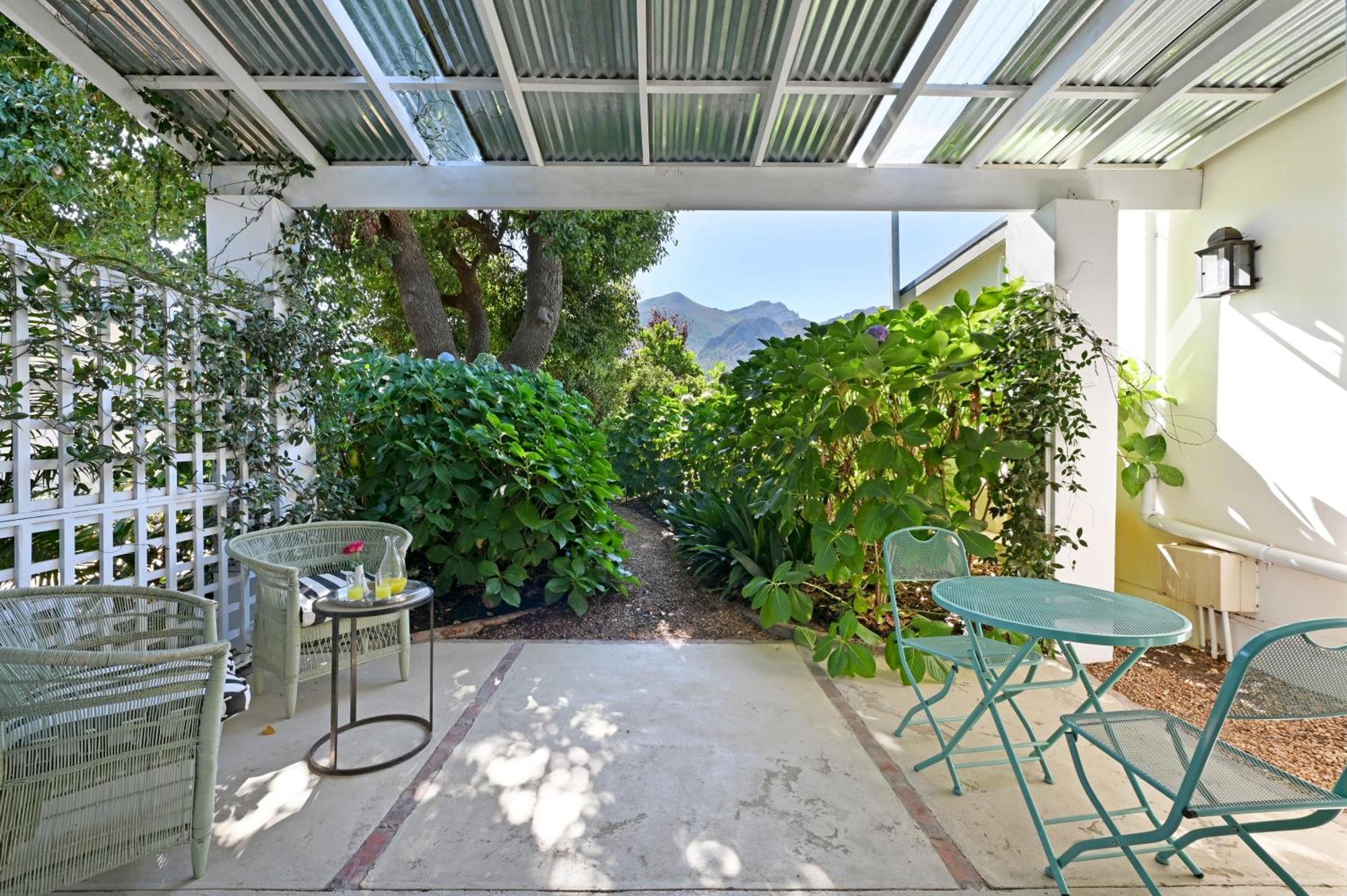 Fransvliet Guest House ฟรันเชิค ภายนอก รูปภาพ