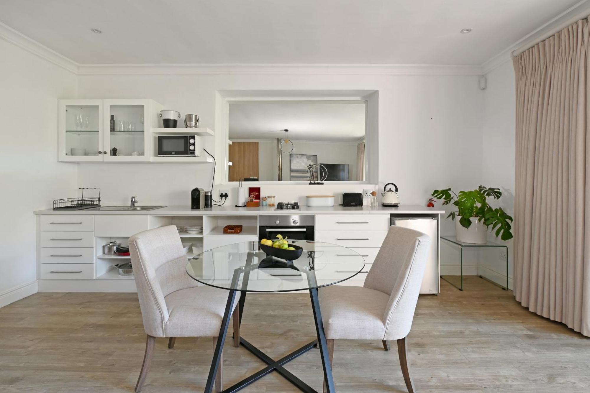 Fransvliet Guest House ฟรันเชิค ภายนอก รูปภาพ